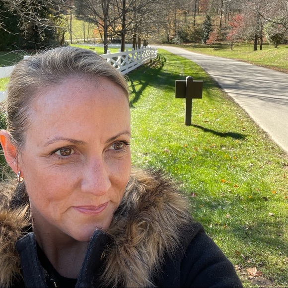 Meet your Posher, Torrey - Picture 1 of 1